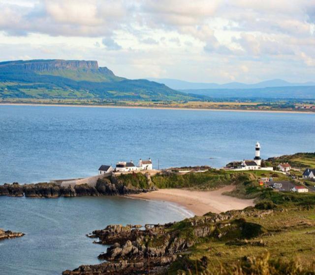 Superior 4 Bed House In Moville Donegal . Villa Buitenkant foto
