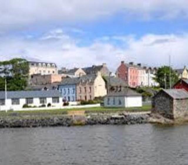 Superior 4 Bed House In Moville Donegal . Villa Buitenkant foto